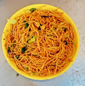 Veg Hakka Noodles
