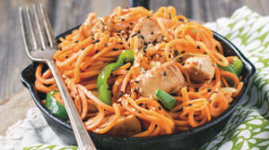 Schezwan Chicken Noodles