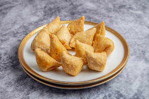 Cocktail Dry Samosa