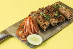 Murgh Gilafi Kebab (4 Pcs)