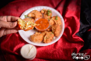 Veg Fried Momos With Cheese Dip