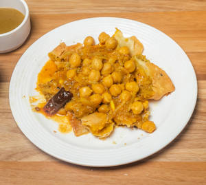 Samosa Chole [1 Plate]
