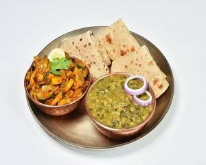 Amritsari Dal + Zucchini Tamatar Thali