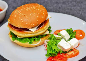 Paneer Crisp N Crunchy Burger