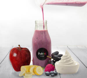 Berry Grapes Yogurt Smootie (325ml)