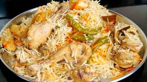 Muradabadi chicken biryani [900 grams chicken 8 pieces]
