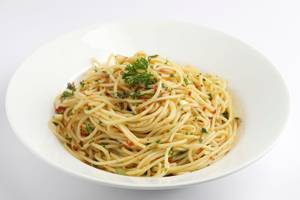 P-30 Aglio Olio E Pepperoncini Pasta 