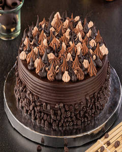 Choco Chips Exotic Cake