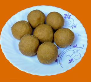Besan Normal Ladoo