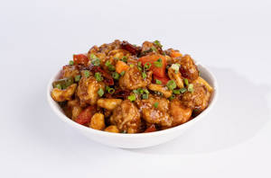 Signature Kung Pao Chicken