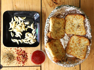Garlic Cheese Bread