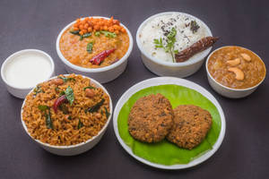 Puliyogare Point Special Combo