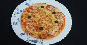 9" Tomato Pizza