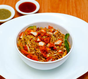 Schezwan Chicken Noodles (spicy)