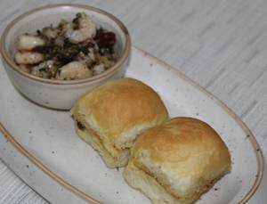 Byadagi Chilli Prawns ( Serves 1 )