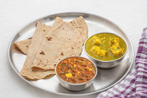 Palak Paneer and Homestyle Amritsari Dal Meal