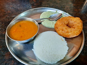 Idli Vada Sambar
