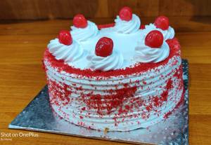 Red Velvet Cake (Fresh Cream)