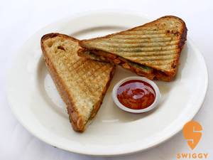 Paneer Indiana Sandwich (White Bread)