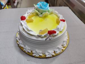 1/2K Pineapple Cake
