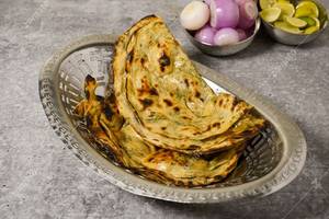 butter pudina paratha