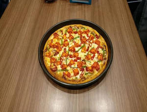 Hot Garlic Chicken Pizza