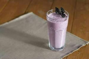 Black Current Shake