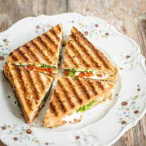 Panner Tandoori Pizza Sandwich