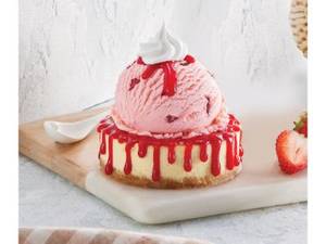 Strawberry Ice Cream with Strawberry Sauce Cheesecake Sundae