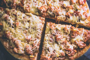 Chicken Tikka Pizza [Jumbo] With French Fries And Soft Beverage