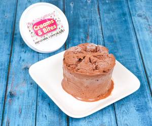 Creams & Bites 100% Dark Chocolate Sundae Ice Cream Tub (300 Ml)