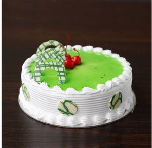 Eggless Kiwi Gateaux Cake