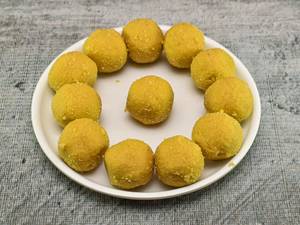Besan Laddoo (Ghee)