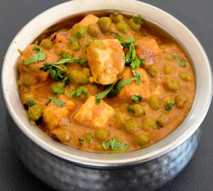 Matar Paneer
