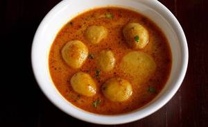 Dum Aloo Banarasi Aloo Ke Bahar