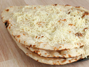 Tandoori Cheese Naan