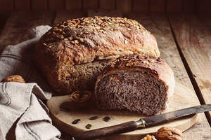 Whole Wheat Bread (300 Gm)