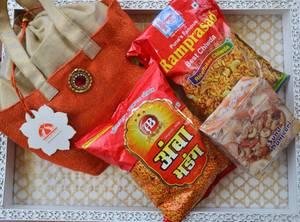 Jammu's Sund Panjeeri (250gms), Spicy Kolhapuri Bhadang (250 gms) & Pune's Rice Flakes Chiwda (250 gms)