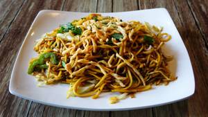 Single Veg Singapore Noodles 
