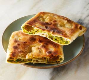 Chicken Mughlai Parantha