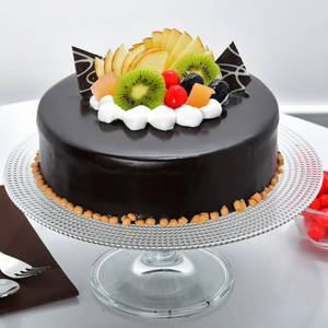 Fresh Fruit Chocolate Cake (Eggless)