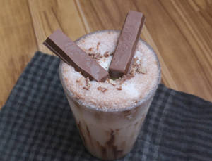 Kit Kat Shake
