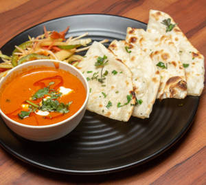 Cheese Naan (1 Pc) With Gravy
