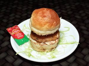 Aloo Tikki Burger