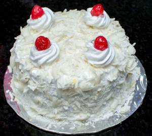 White Forest Cake (1kg)
