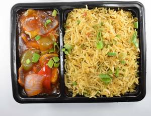 Chilli Paneer Gravy + Fried Rice