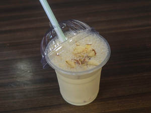Kaju Butterscotch Shake