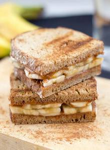 High Protein & Anti Hangover Peanut Butter & Banana Sandwich