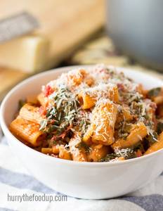 Tomato Spinach Pasta