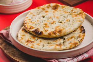 Amritsari Kulcha (2pcs)